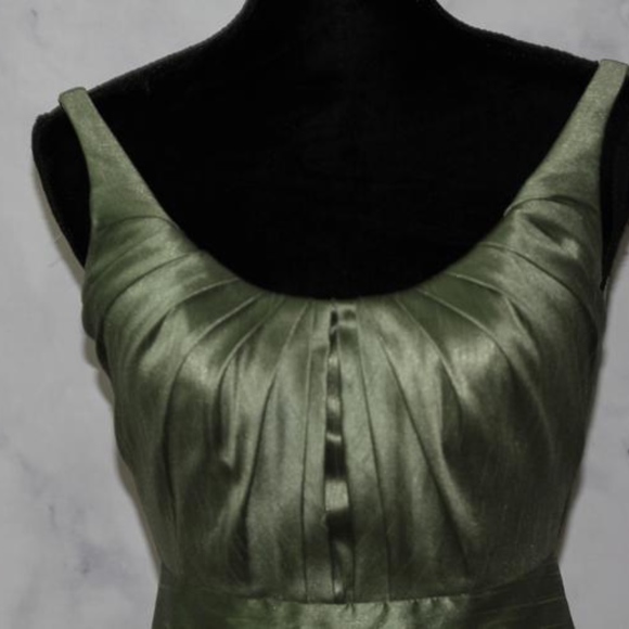 Jim Hjelm Occassions Green Gown - Picture 3 of 12